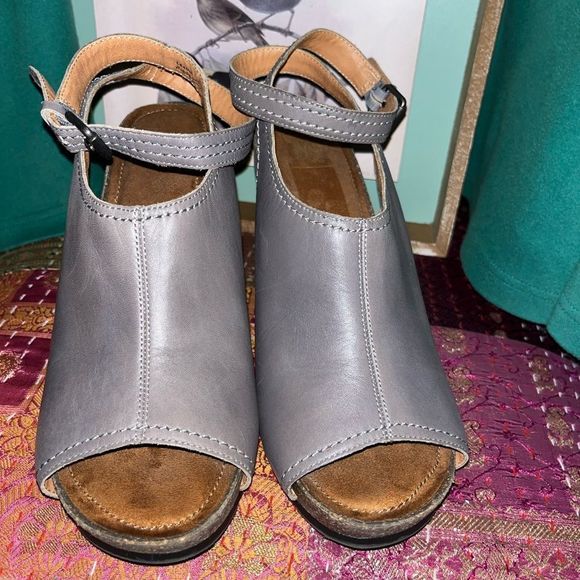 Mark Jenkins Crystal Leather Wedges Sz 39/8.5 - Picture 2 of 12